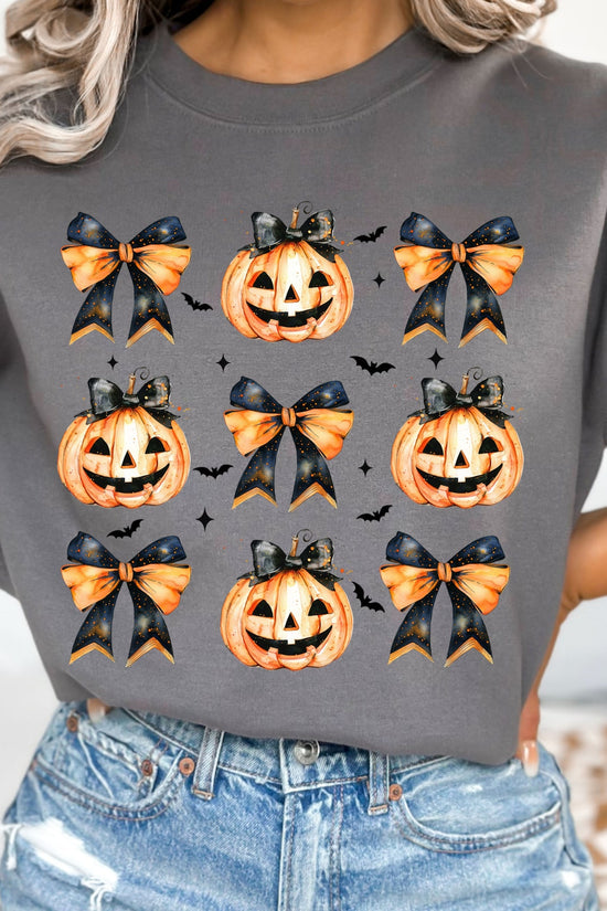 Halloween Pumpkin, Coquette Bow Halloween, Spooky Season, Halloween Shirt