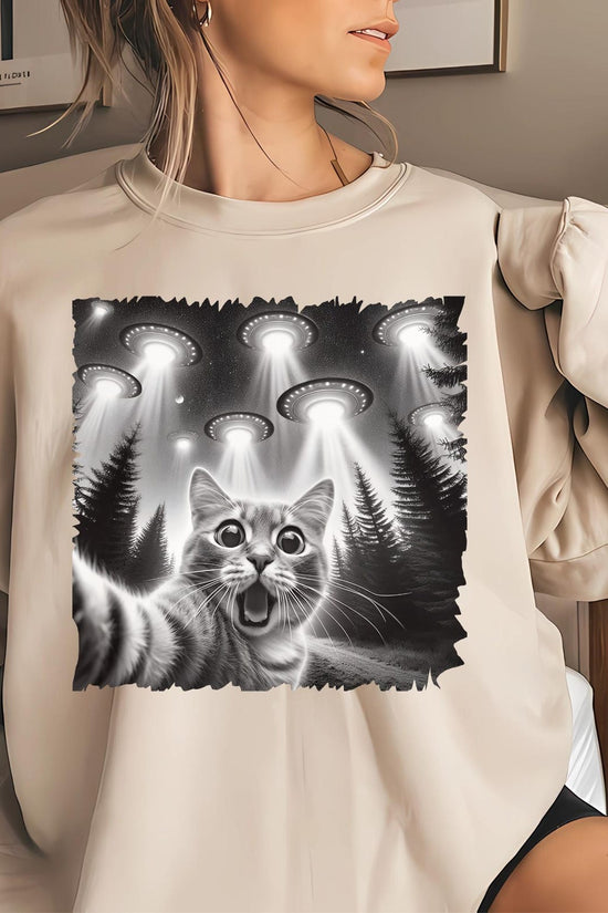 UFO Cat Shirt,Cat Selfie Shirt,Aliens With Cat Selfie Shirt,Pet Lover Gift, Sweatshirt