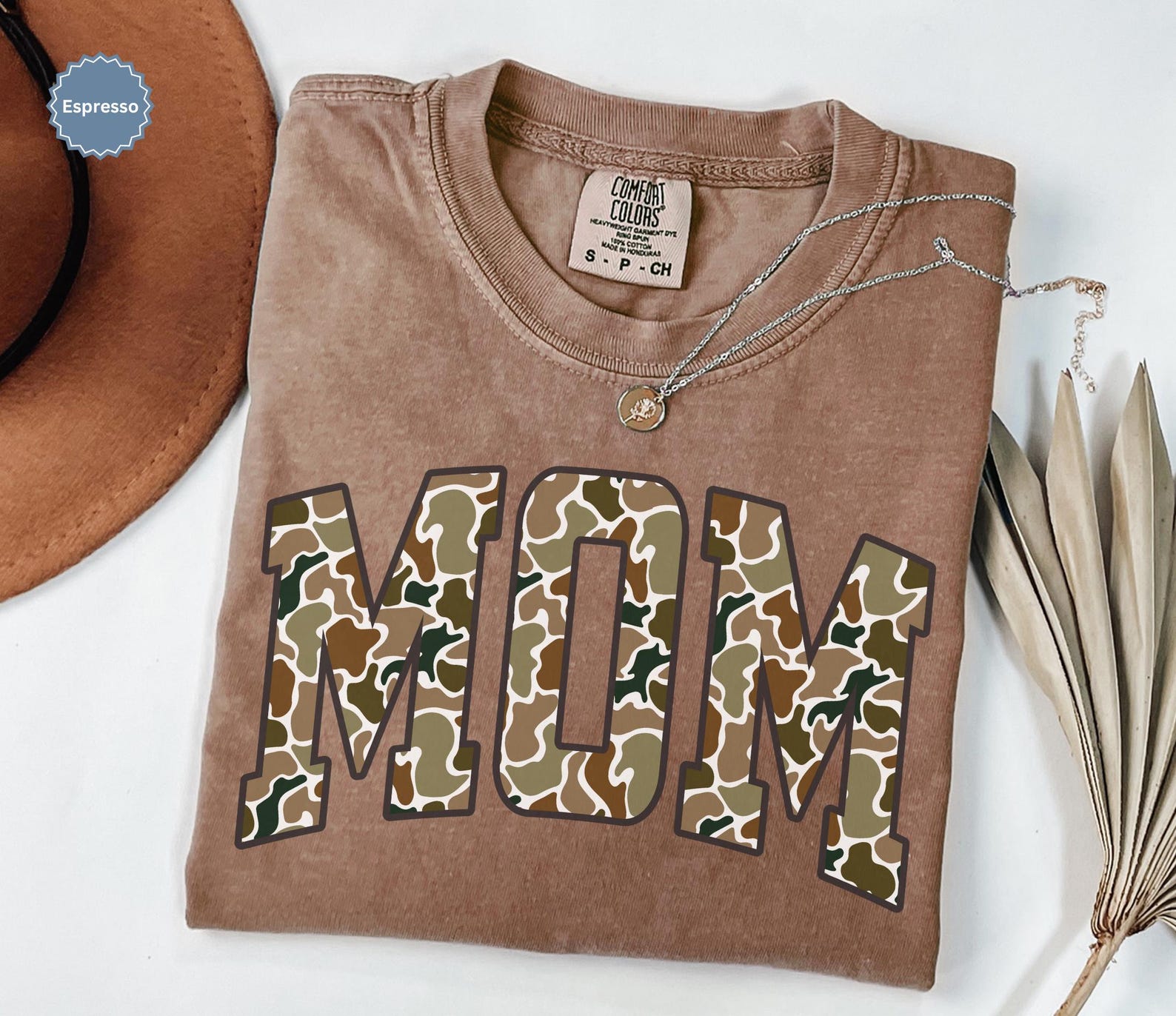 Camouflage Matching Mom Dad Shirt Set, Camo Dad and Mom Shirt, Mom Dad Gift, New Parents Gift for mom Gift for Dad, Matching Couple Shirt