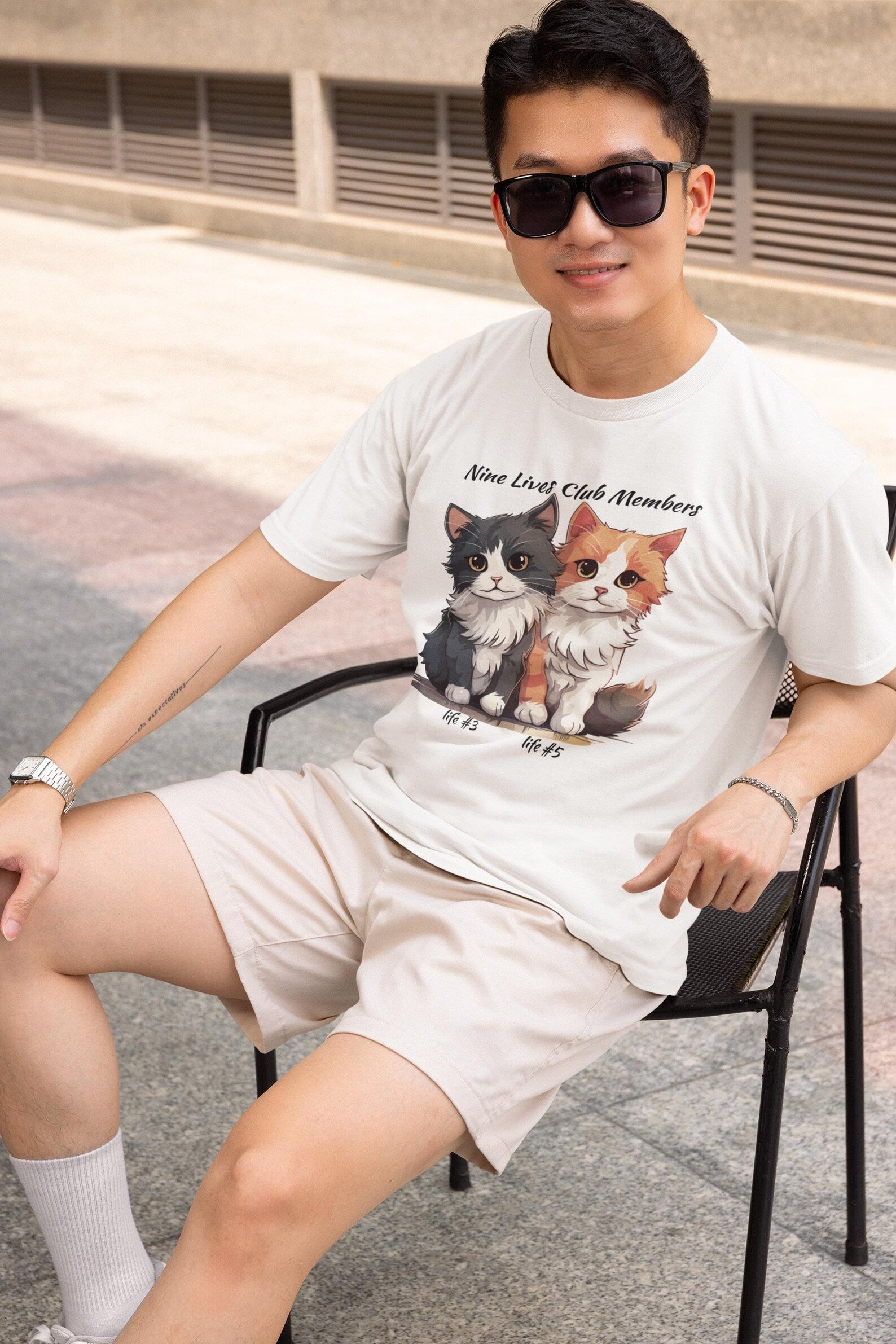 Unisex Funny Cat T-Shirt – Cute Kitty Graphic Top, Cat Lover Gift, Cat Mom & Dad Shirt, Whimsical Feline Humor Tee
