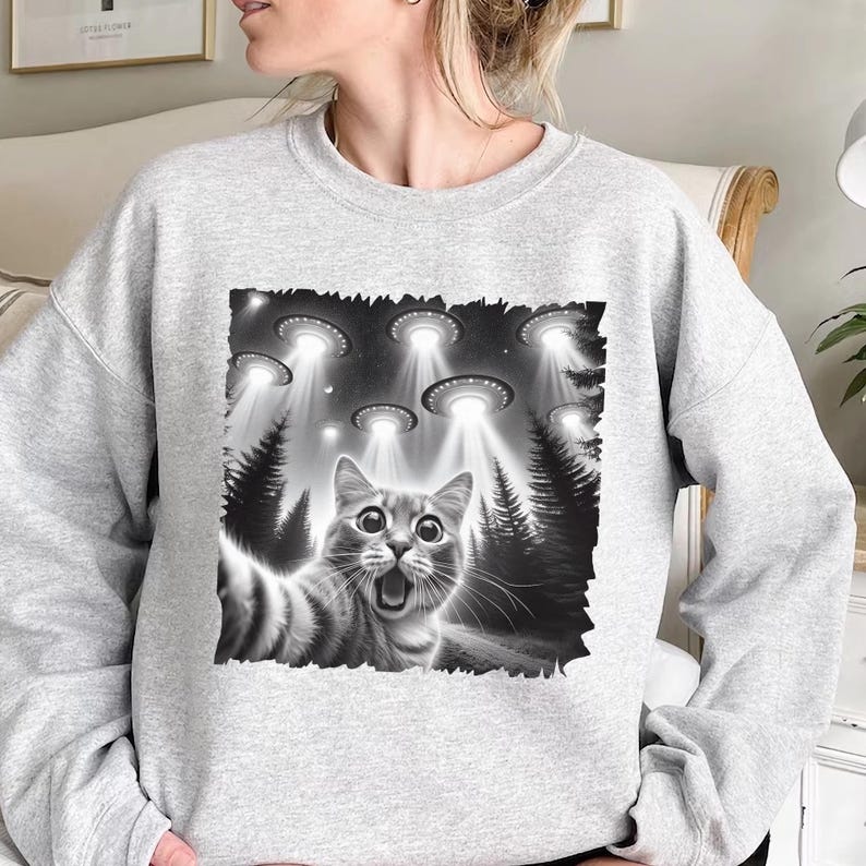 UFO Cat Shirt,Cat Selfie Shirt,Aliens With Cat Selfie Shirt,Pet Lover Gift, Sweatshirt