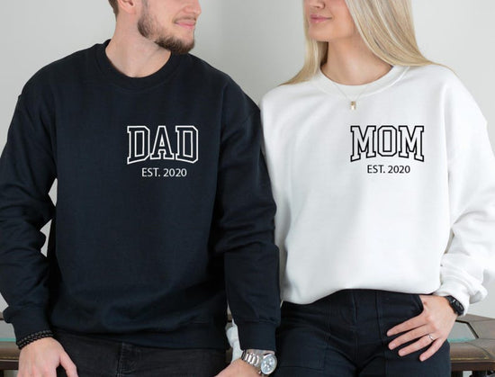 Custom Mom Dad T-shirt, Personalized Mama & Dad Pocket Shirt, Pregnancy Announcement Tee, Matching Parents Outfit Gifts