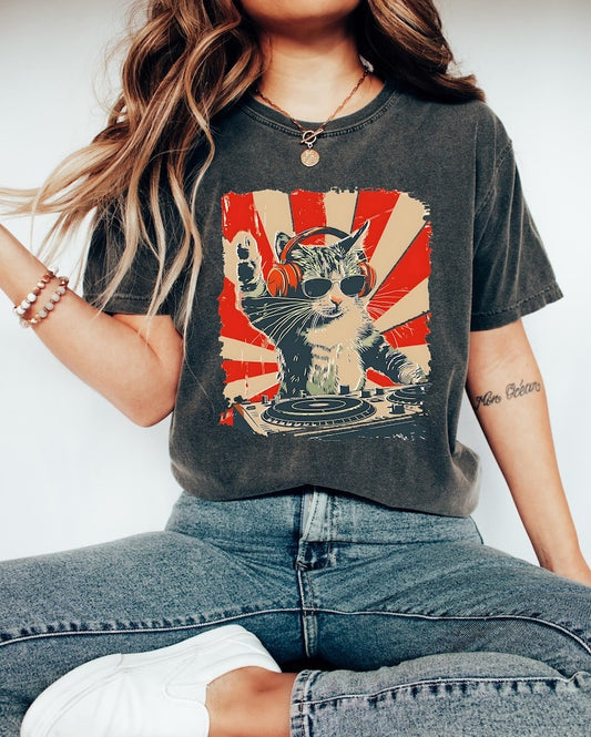 Cool DJ Cat T-shirt, Funny Cat With Headphones Shirt, Stylish Cat Lovers Gift, DJ Cat Kitty Sweatshirt, Trendy Cat Graphic Shirt